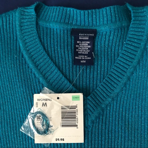 Basic Editions Top - Picture 2 of 4